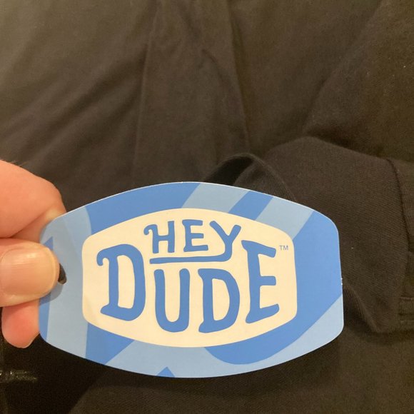 NWT Hey Dude Horizon Logo Tee - Picture 4 of 5